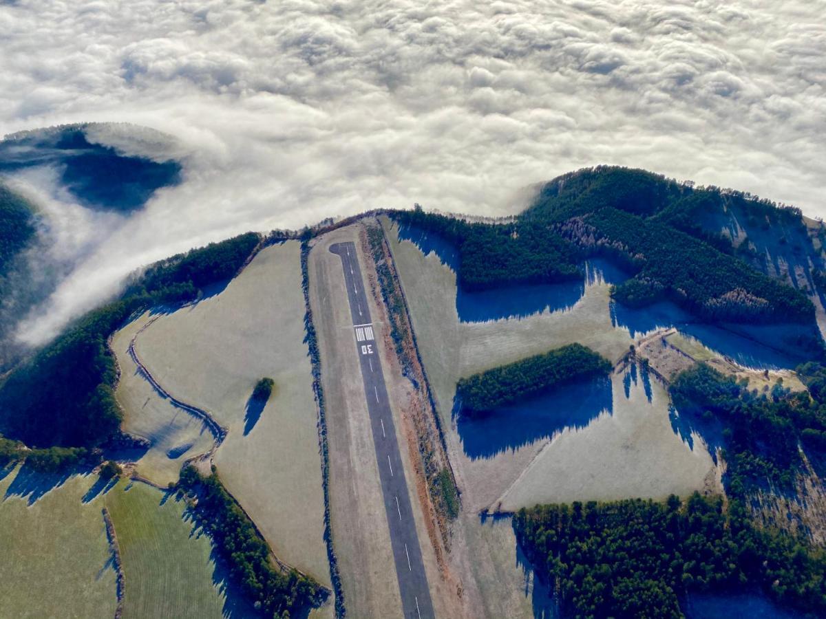 Ecole De Pilotage Ulm Lozere Villa ม็อนด์ ภายนอก รูปภาพ
