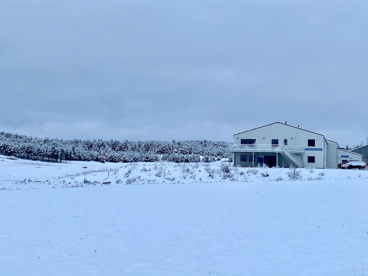 Ecole De Pilotage Ulm Lozere Villa ม็อนด์ ภายนอก รูปภาพ